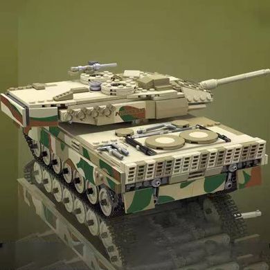 Конструктор Танк Леопард2 Mould King Leopard 2 с двигателем 20020, 1091 шт. 20020 фото