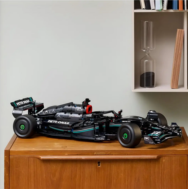 Конструктор Technic Гоночный болид Mercedes-AMG F1 W14 E Performance на 1642 детали (88027) 88027 фото Конструктор Technic Гоночный болид Mercedes-AMG F1 W14 E Performance на 1642 детали (88027) 88027 фото