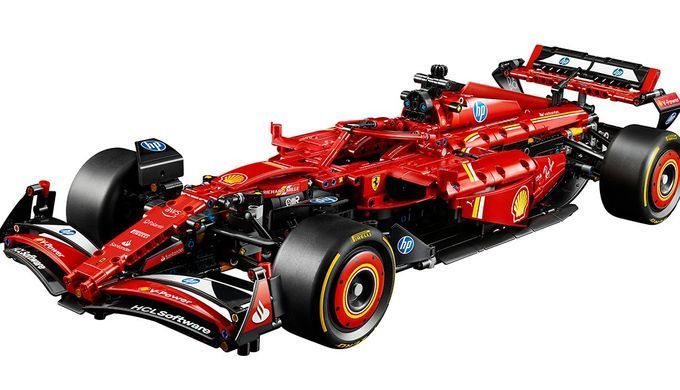 Конструктор гоночный болид Technic Автомобіль F1 Ferrari SF-24 (42207), 1361 деталь 42207 фото
